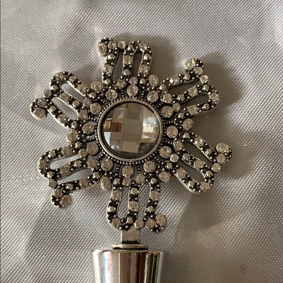 Crystal Bottle Stopper - Picture 2 of 4